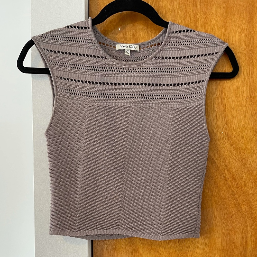 RONNY KOBO Top